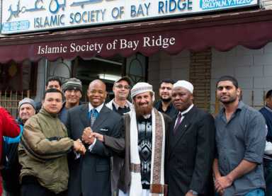 Beep Adams makes pilgrimage to Ridge mosque