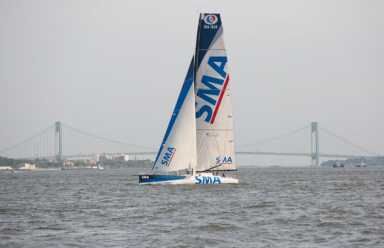 Sample sail! Champion skippers hold exhibition race off Bridge Park