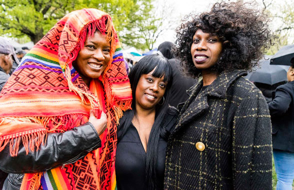 Fort purple! Prince fans swarm Fort Greene Park to celebrate idol