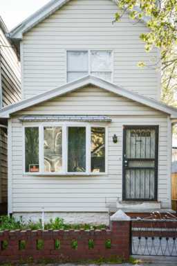 Planks for the hospitality: Calls for city to board up dangerous ‘squatter house’