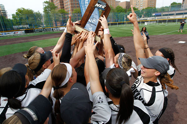 Blackbirds win first conference title since 2012