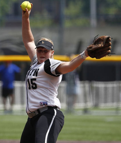 Lady Blackbirds lay an egg at NCAA softball tourney