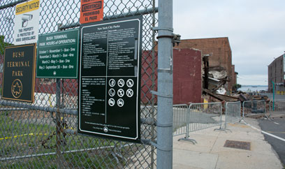 Bungle gym! City’s building collapses near park entrance