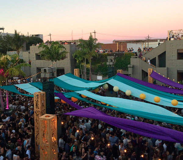 Police catch massive Williamsburg club selling booze with no license