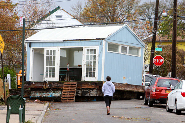 Warning! Scammers targeting Hurricane Sandy victims, city sez
