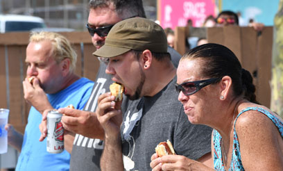 Eat on the brat! ‘Wurst-eating contest takes on Nathan’s