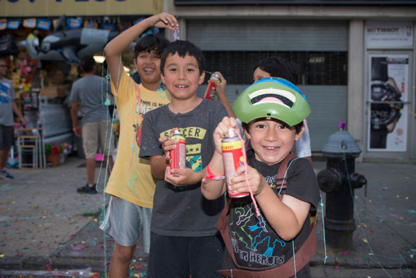 Third Ave. first for fun: Ridge’s stroll draws all walks