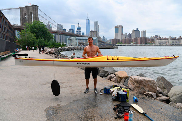 Dough! Police launch manhunt over empty kayak — owner found in Dumbo pizzeria