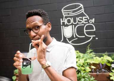 Grin and juice: Fresh-squeezed comedy in Prospect Lefferts Gardens