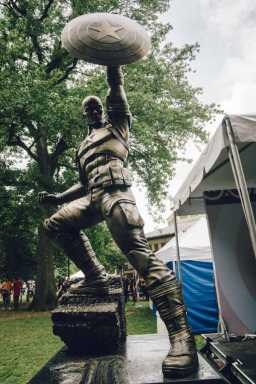 Freedom fighter! Beep: New Capt. America statue helps ‘stop radicalization’ by marketing US