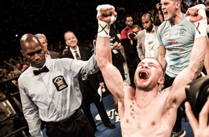 Boxing’s best have historic night at Barclays