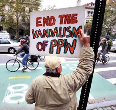 Dueling rallies over bike lane! Supporters out-spoke foes