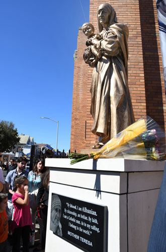 Honor thy mother! Cultural group builds statue for newly sainted Mother Teresa