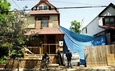 They tore down the wall! Bay Ridge ‘spite wall’ no more