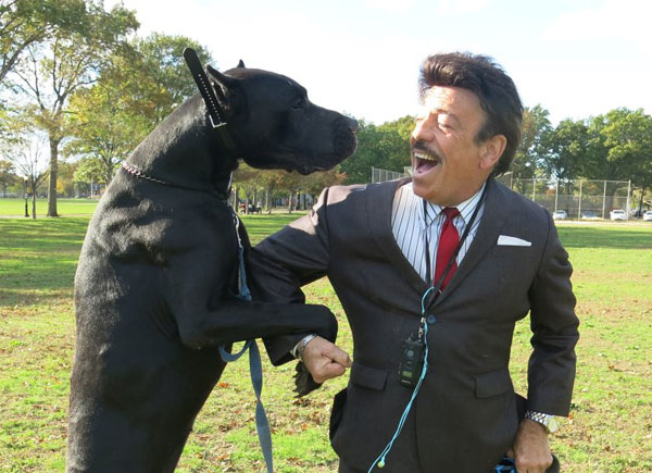 It’s the leash they could do! Marine Parkers want a dog run