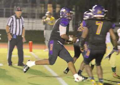Dramatic defense: South Shore’s late-game performance lifts Vikings over New Dorp