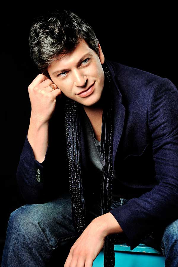 CLIP: Crooner Patrizio Buanne talks to Gersh and Vince about Trump and God