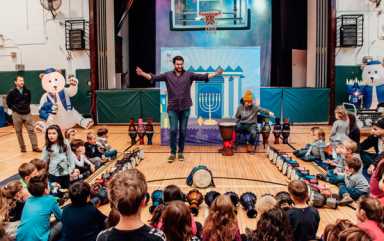 Brightend Beach! Hannukah fest lights up Shorefront Y