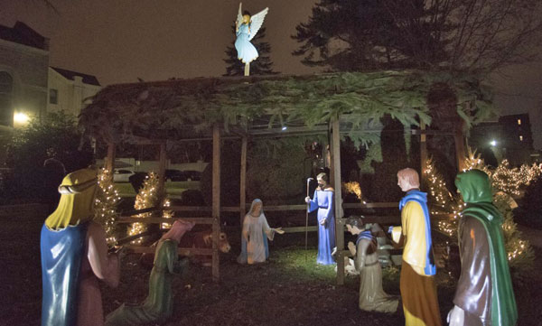 Vistiation Academy lights up Nativity scene
