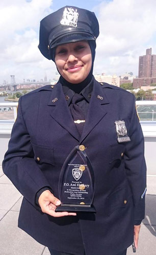 Off-duty ‘hero’ cop wearing hijab threatened in Bay Ridge