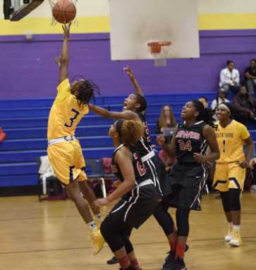 Vikings’ ‘D’ conquers Francis Lewis in city title rematch