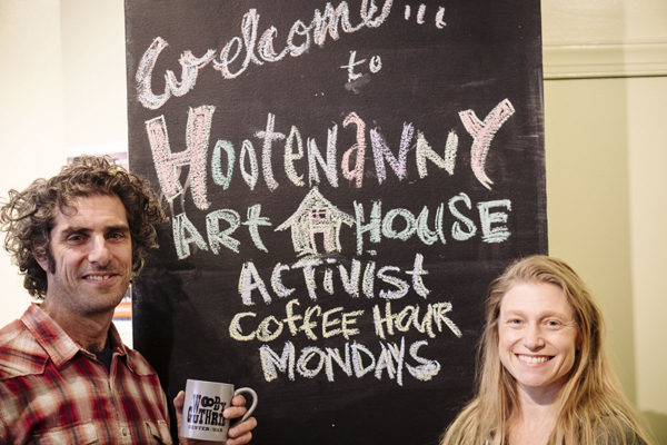 Park Slope’s ‘activist happy hour’ offers drop-in advocacy for busy protesters