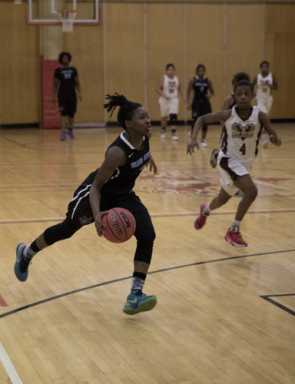 Wolves backcourt ‘grand’ in upset over Bergtraum