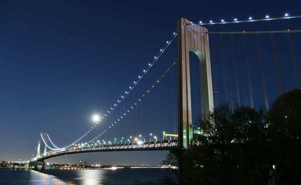 For whom the bridge tolls: Brooklynites demand two-way fee on VZ — to keep New Jersey out