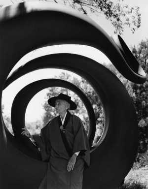 Fashion show: O’Keeffe’s outfits and art on display