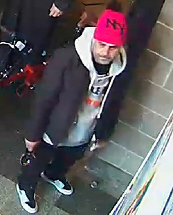 What a schmuck! Thief loots coats at Midwood shul