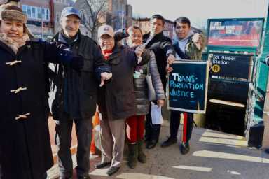 Flub-way! Sunset Parkers steamed about lack of fliers, shuttles for 53rd St. station closure