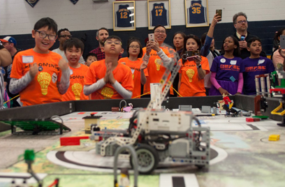 Lego-mania! Students build problem-solving bots