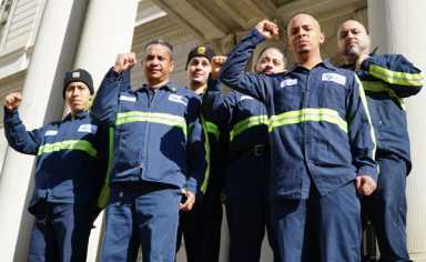 Workers at Sunset Park recycling plant vote to unionize
