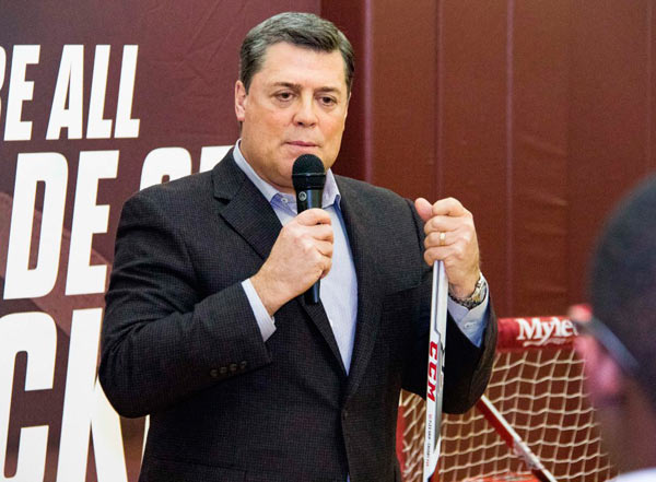 Islander legend Pat LaFontaine delivers hockey gear to Flatbush tweens