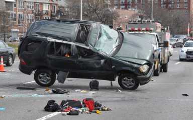 Rollover minute: Car takes a tumble on Belt Parkway