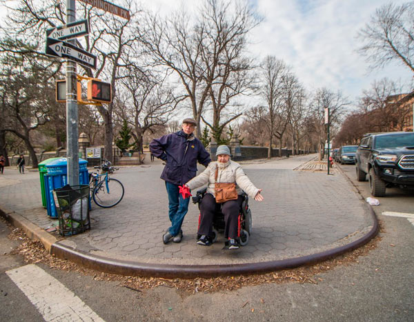 Can you dig it? Locals demand curb cut at popular entrance to Fort Greene Park