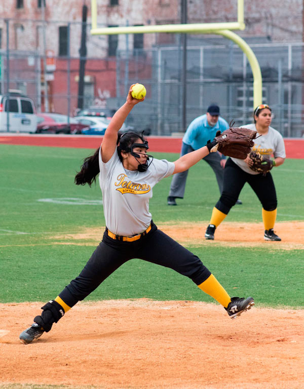 Telecom takeover: Yellowjackets cruise to win over Grand Street