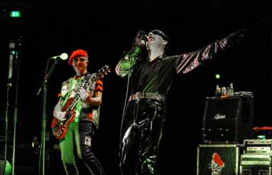 Damned good show: Pioneering punk band plays Greenpoint