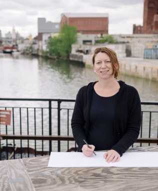 Smelly subject: Drawing Gowanus water colors in black and white