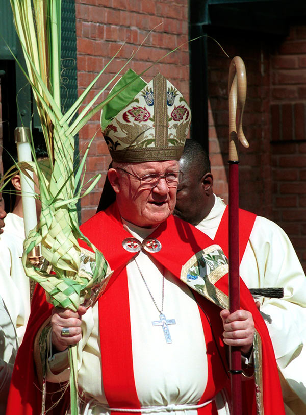 Bishop Thomas Daily, controversial leader of the Brooklyn Archdiocese for 13 years, dies at 89