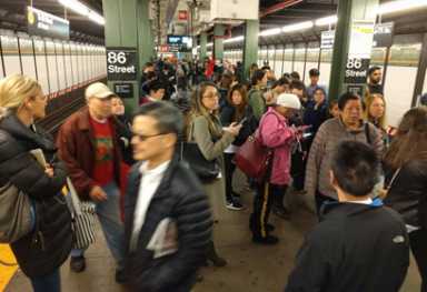 Power outage at Dekalb Avenue snarls Southern Brooklyn trains