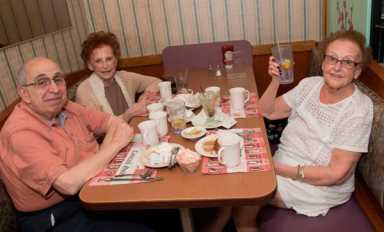 Vegas Diner cashes out: Jewel of Bensonhurst closes after 35 years