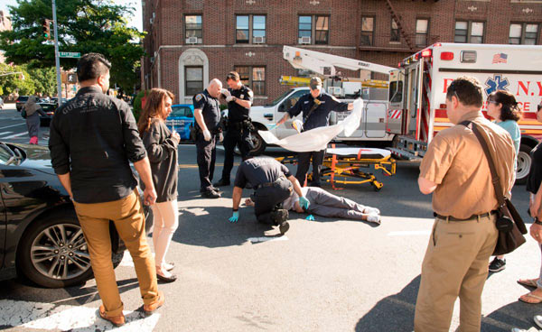 Woman slammed by cab in Bay Ridge
