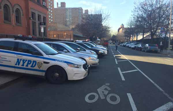Cyclists sick of 88th Precinct cars in bike lane, CO claims he can’t do anything about it