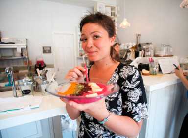Healthy buzz! Spiked smoothie bowls intoxicate Ft. Greene foodies