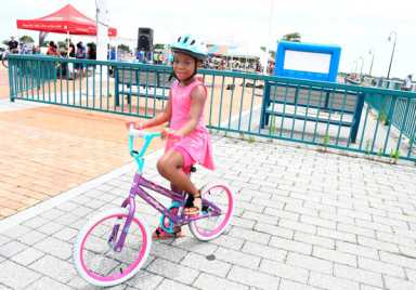 Safety first: Canarsie bikers get free helmets