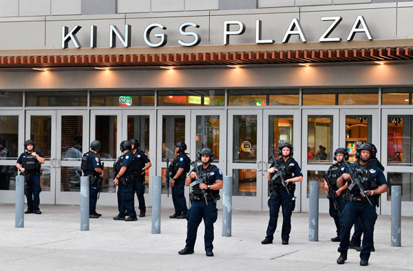 Shots fired at Kings Plaza spark fear, evacuation, manhunt