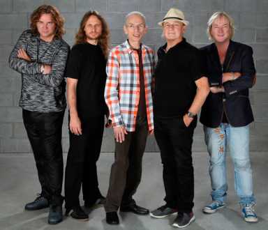 Oh, yeah! Prog rock legends roar into Coney Island
