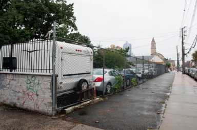 Sheepshead Bay still fighting zone-busting Avenue Z development