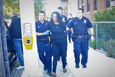 Police arrest woman in connection to stabbing of her boyfriend